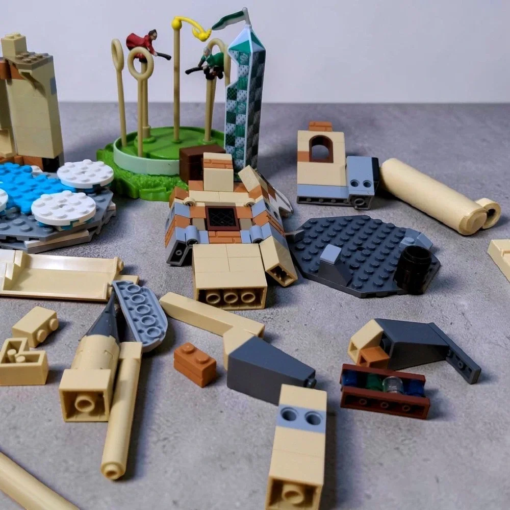 LEGO Harry Potter 75956 Quidditch Match Retired Set AS-IS Incomplete Tower Parts - Picture 4 of 9